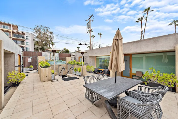 14 WEST Boutique Hotel 0