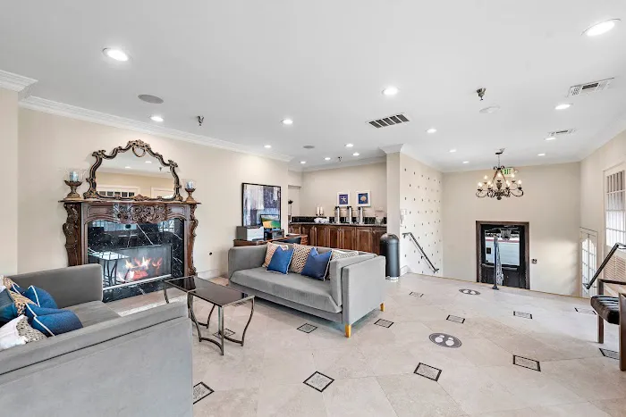 14 WEST Boutique Hotel 2