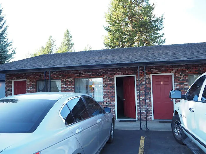Highlander Motel & RV Park 0