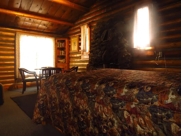 Paulina Lake Lodge 1