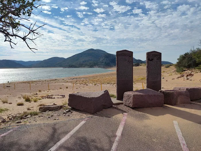 Quartz Mountain State Park 1