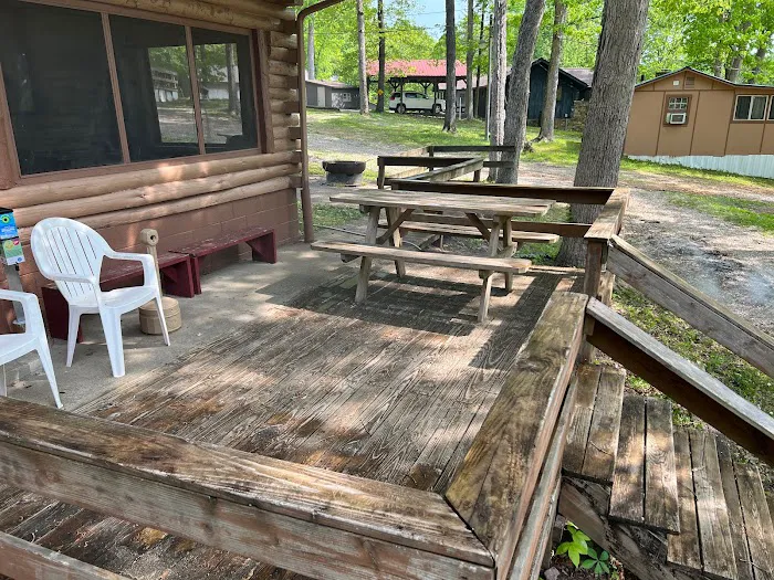 Lakeview Cottages & Marina 8
