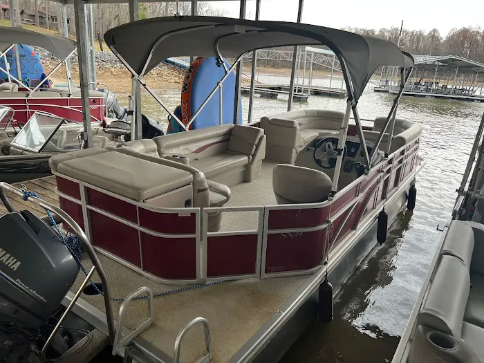 Lakeview Cottages & Marina 6