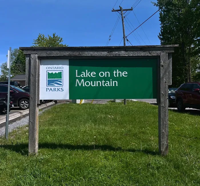 Lake on the Mountain Provincial Park 3
