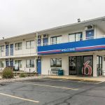 Motel 6 Janesville, WI
