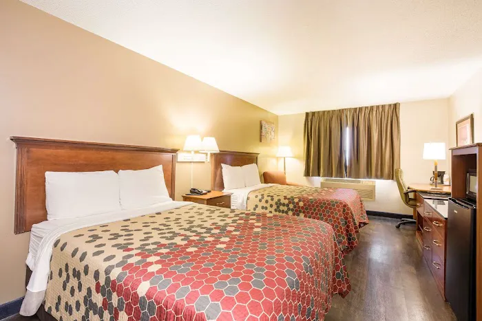 Econo Lodge 0