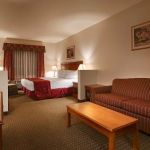 Best Western Plus Lake Elsinore Inn & Suites