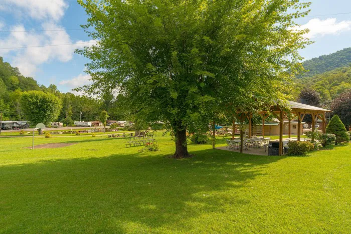 Sun Retreats Nantahala 4