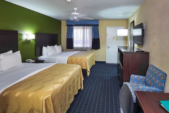 Quality Inn Parker 8