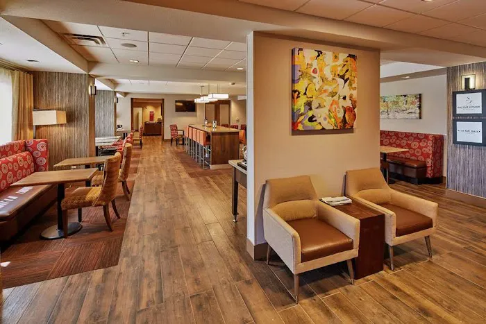Hampton Inn Parker 7