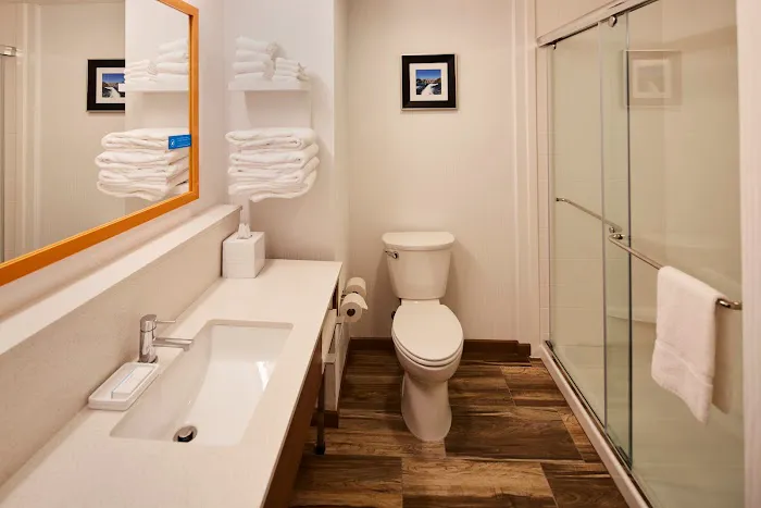 Hampton Inn Parker 5