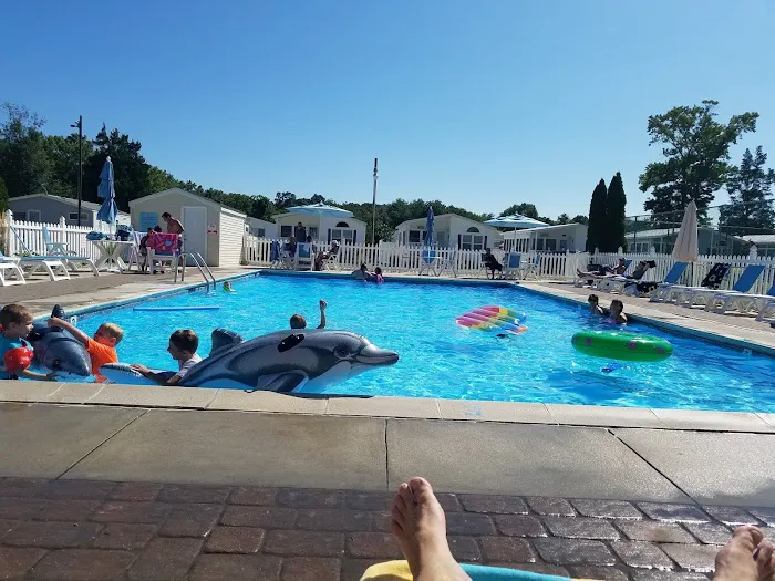 Cape Shores Resort 4