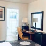 Oceanside Inn & Suites, a Days Inn by Wyndham