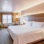 Holiday Inn Express & Suites Porterville, an IHG Hotel