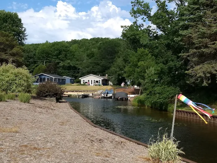 Ferwerda's Peaceful Acres Resort 3