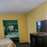 Sharolyn Motel & Campground