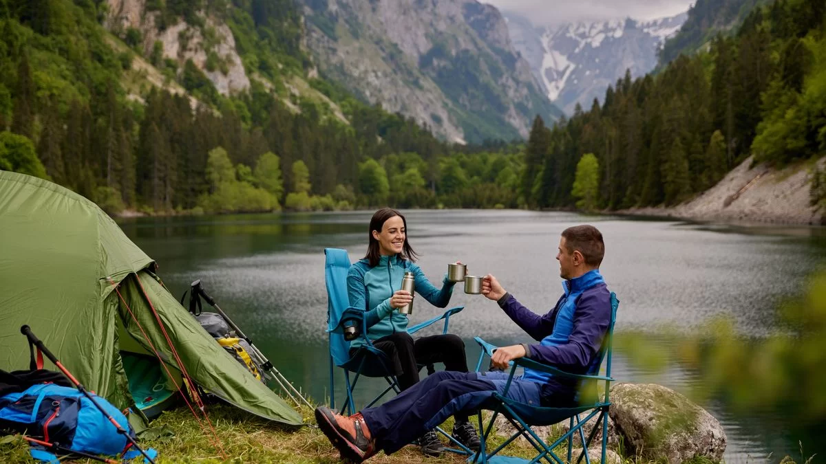How to Plan a Weekend Camping Trip for a Large Family: Tips and Guide