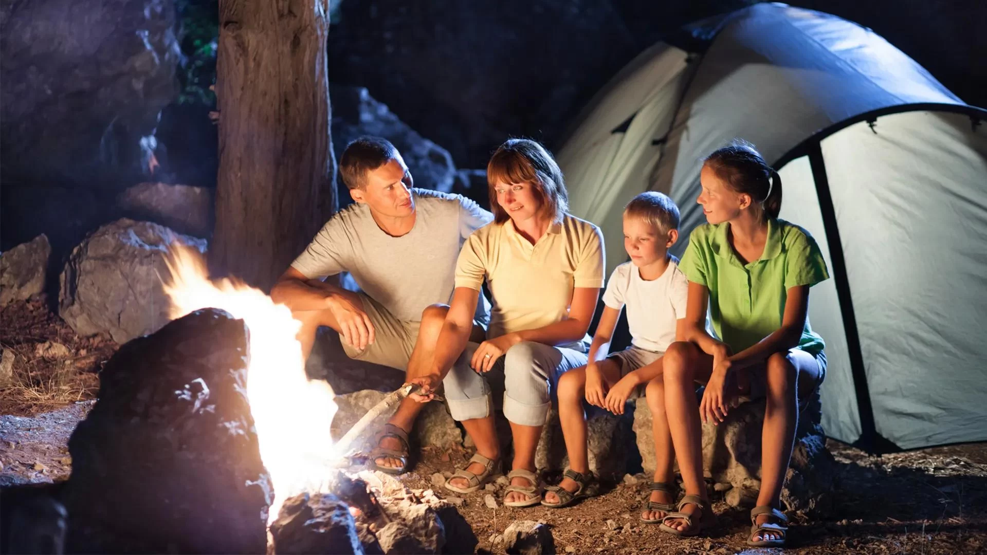 How to Keep Wildlife Away from Your Campsite: Essential Tips for a Safe and Enjoyable Outdoor Adventure