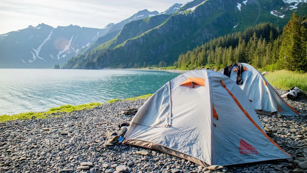 How to Enjoy Camping with Minimal Impact on the Environment: Eco-Friendly Tips for Outdoor Adventures