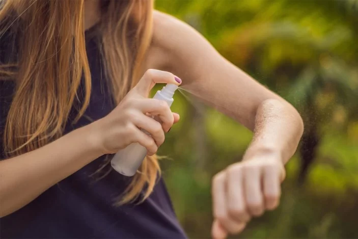 How to Deal with Bugs and Insects While Camping: Expert Tips for a Bug-Free Adventure