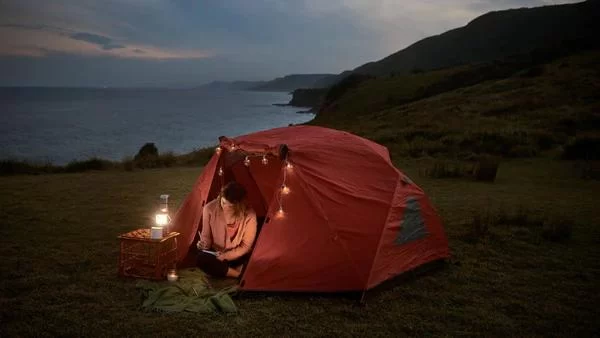How to Survive a Camping Trip Without Electricity