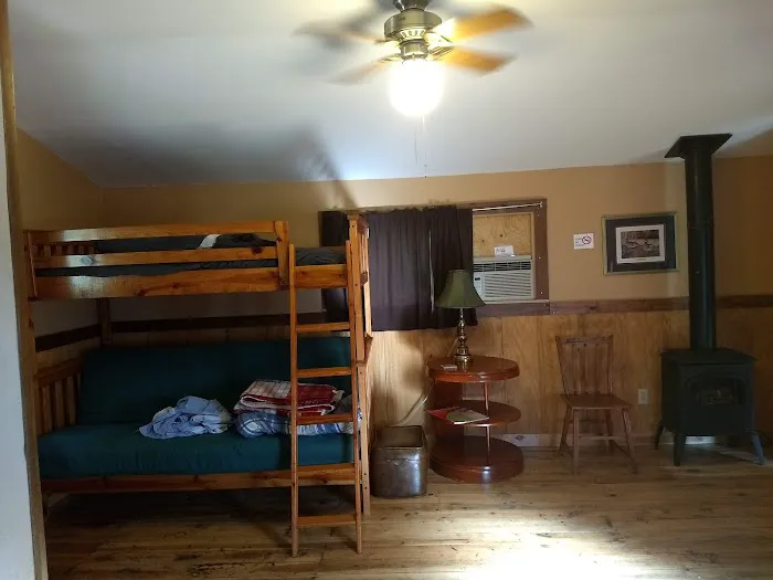 Happy Trails Cabins 8