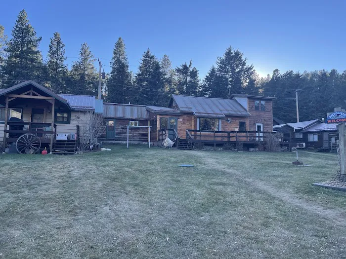 Happy Trails Cabins 5