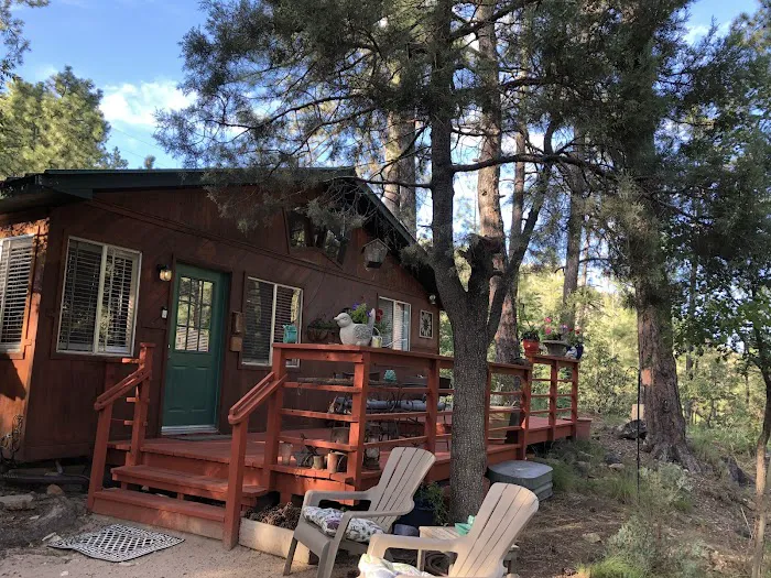 Cedar Roost Inn 0