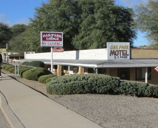 Oak Park Motel & RV Park