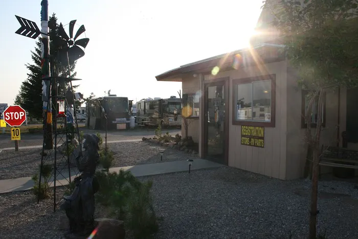 Red Desert Rose Campground 5