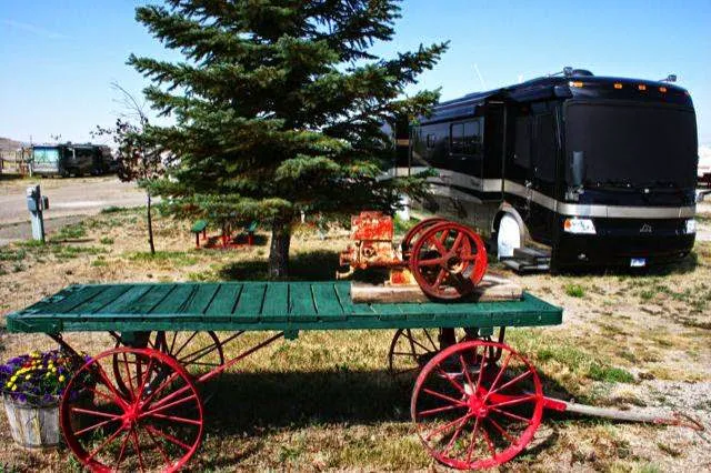 Red Desert Rose Campground 9