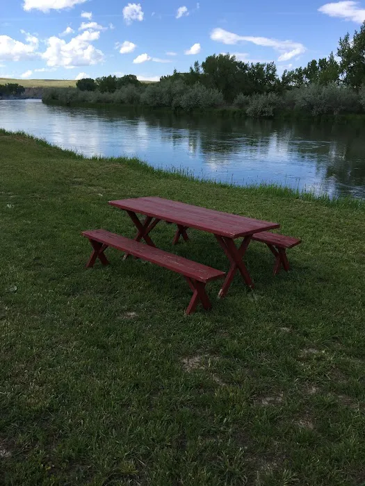 Rivers Edge RV and Cabins Resort 1