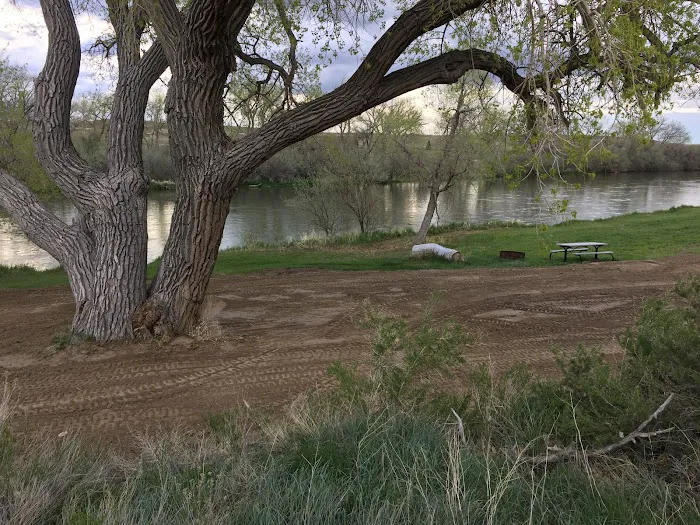 Rivers Edge RV and Cabins Resort 3