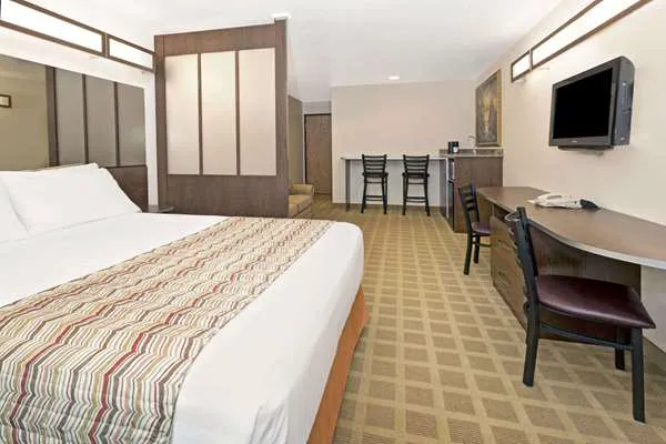 Microtel Inn & Suites by Wyndham Cheyenne 1