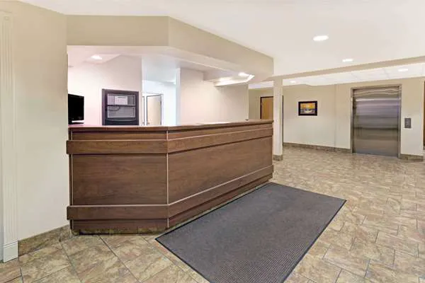 Microtel Inn & Suites by Wyndham Cheyenne 3