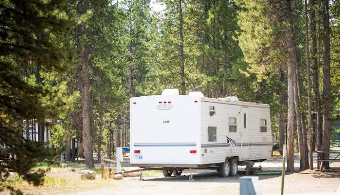 Headwaters Campground & RV Park 8