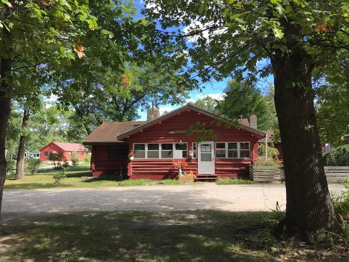Twin Oaks Campground & Cabins 4