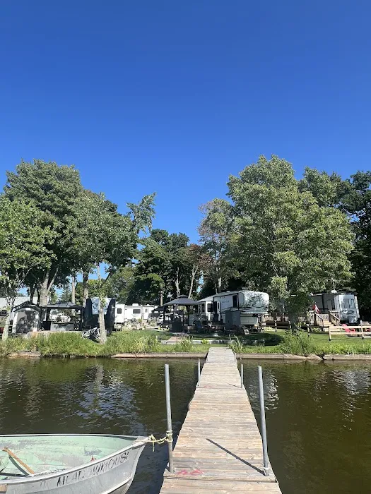 Fisherman's Paradise Resort 3