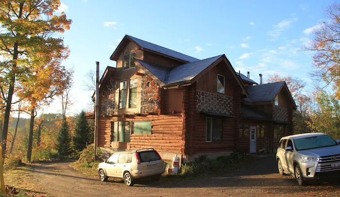 DJ Cottages 0