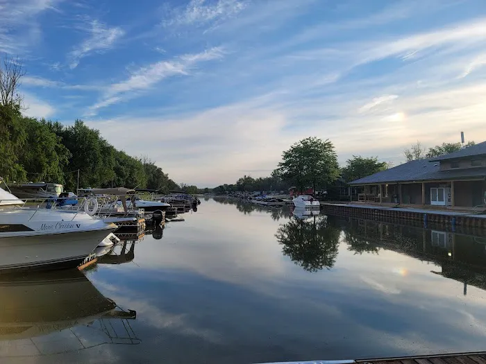 Scugog Landing | A Parkbridge Cottage & RV Resort 1