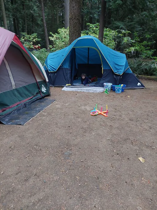 Bench Campground 7