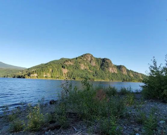 Upper Campbell Reservoir Campground