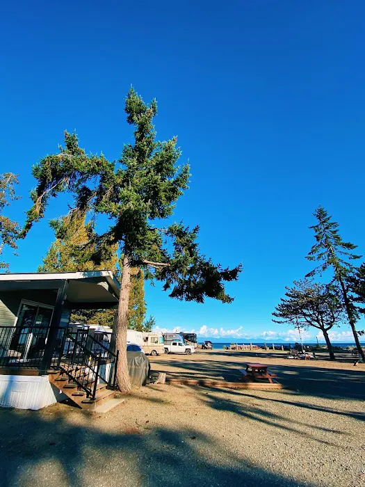Saratoga Beach Resort 1