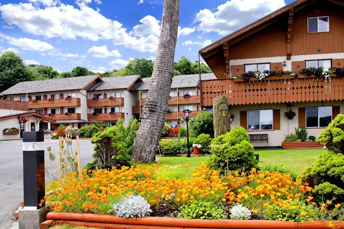Ramada by Wyndham Campbell River 7