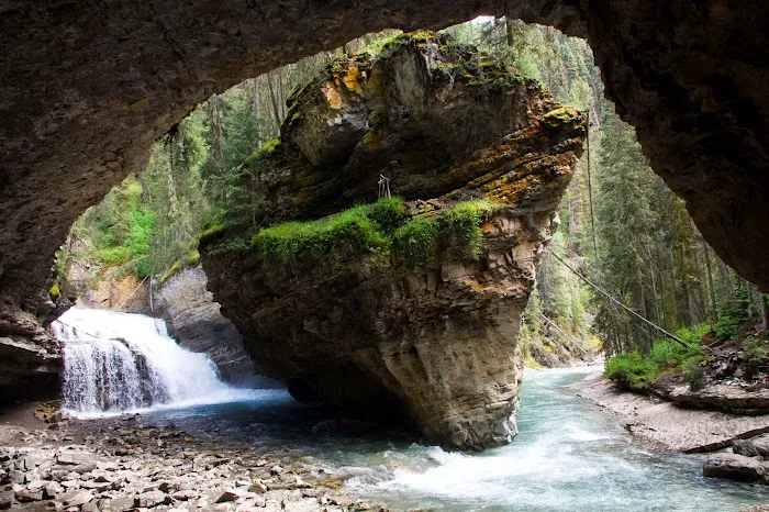Johnston Canyon 2