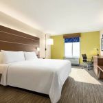 Holiday Inn Express & Suites Philadelphia - Mt. Laurel, an IHG Hotel