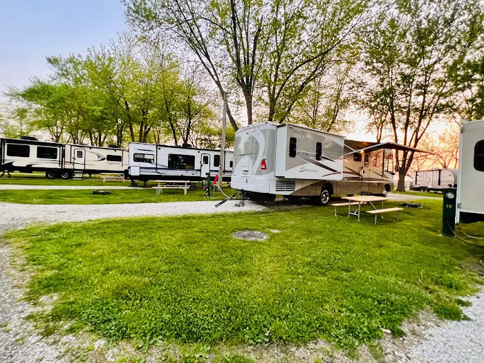 Galesburg East / Knoxville, IL KOA Holiday 2