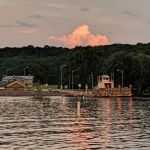 Burhop's Lakeside Lodge