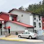 Econo Lodge Cartersville-Emerson Lake Point
