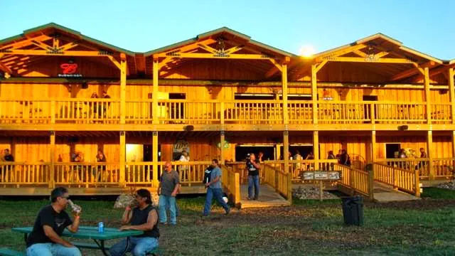 Shade Valley Camp Resort 0